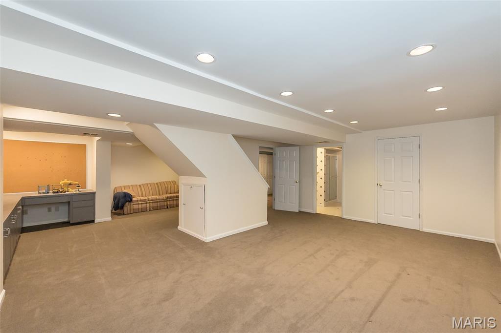 1418 Warson Oaks Court