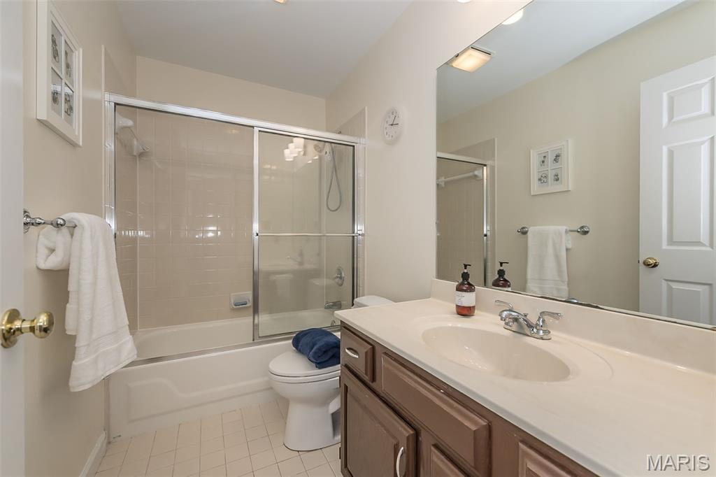 1418 Warson Oaks Court