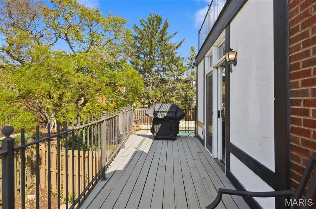 7407 Buckingham Drive