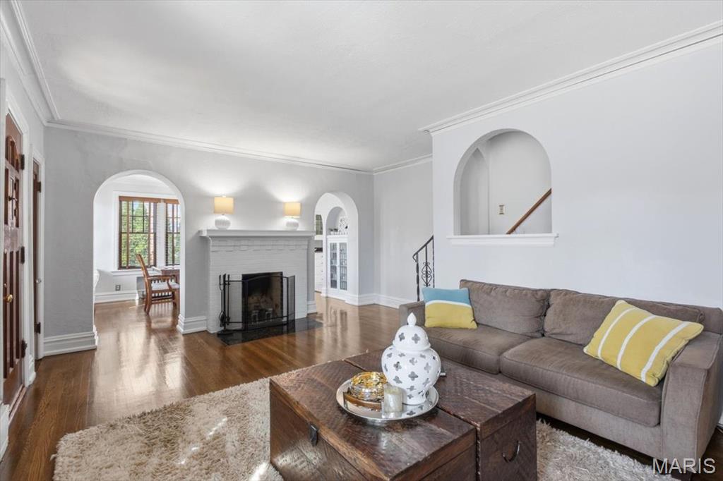 7407 Buckingham Drive