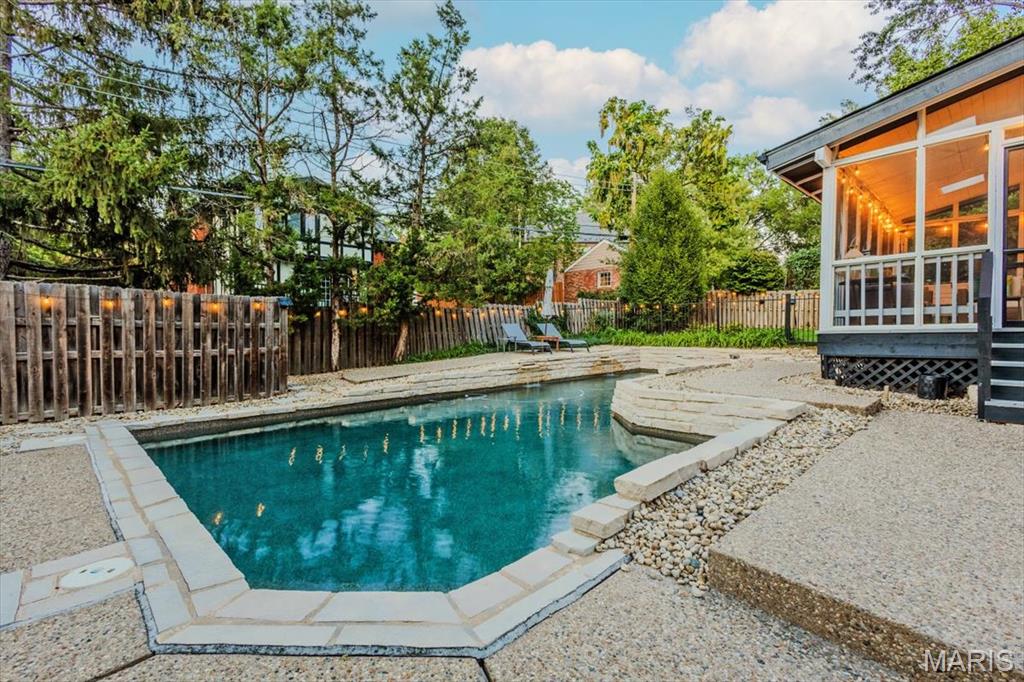 7407 Buckingham Drive