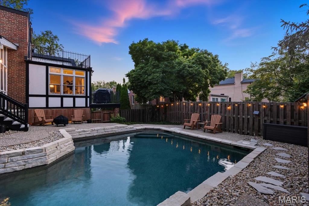 7407 Buckingham Drive