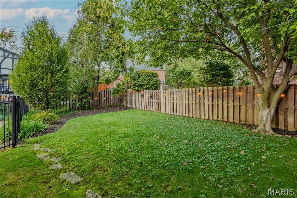 7407 Buckingham Drive