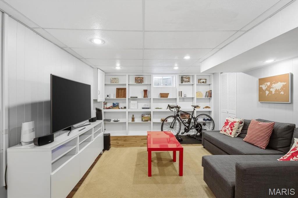 7407 Buckingham Drive