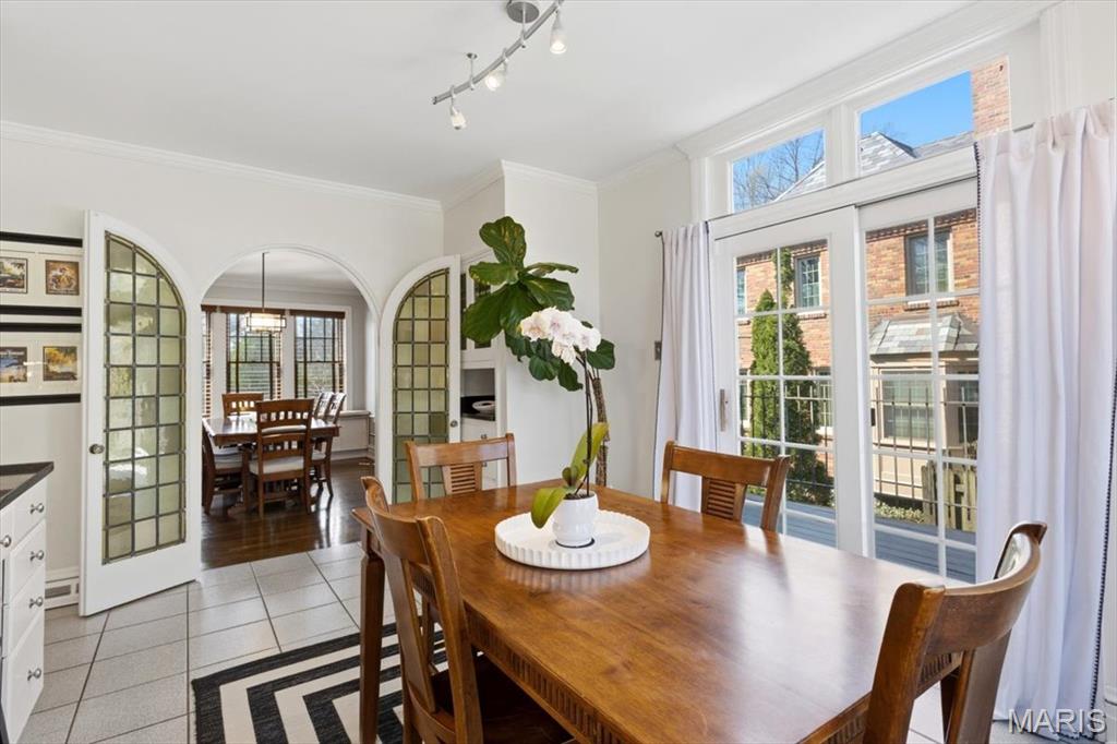 7407 Buckingham Drive