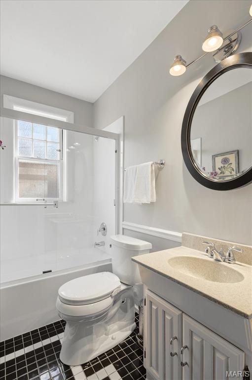 7407 Buckingham Drive