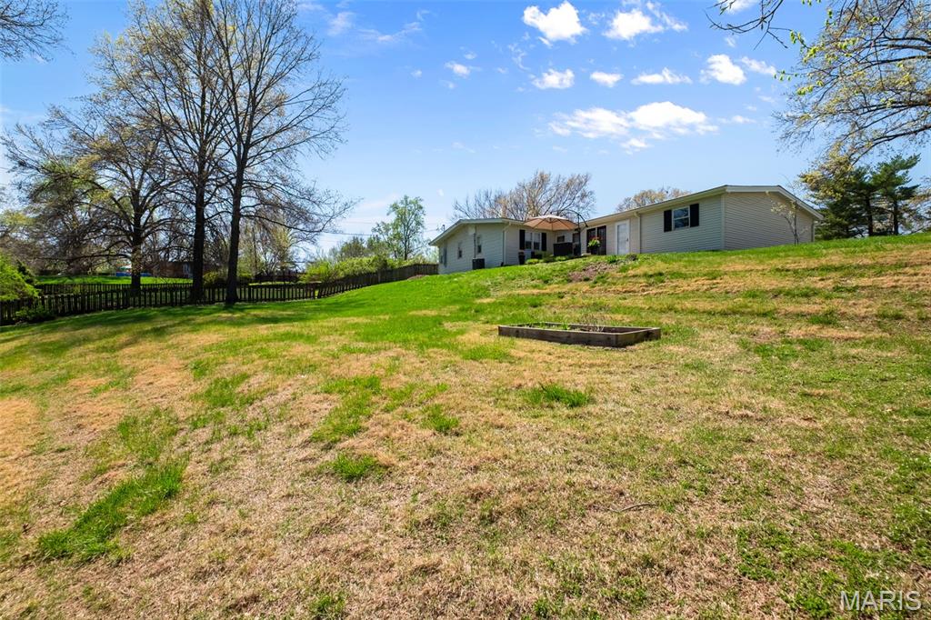 760 Pebbleshire Lane