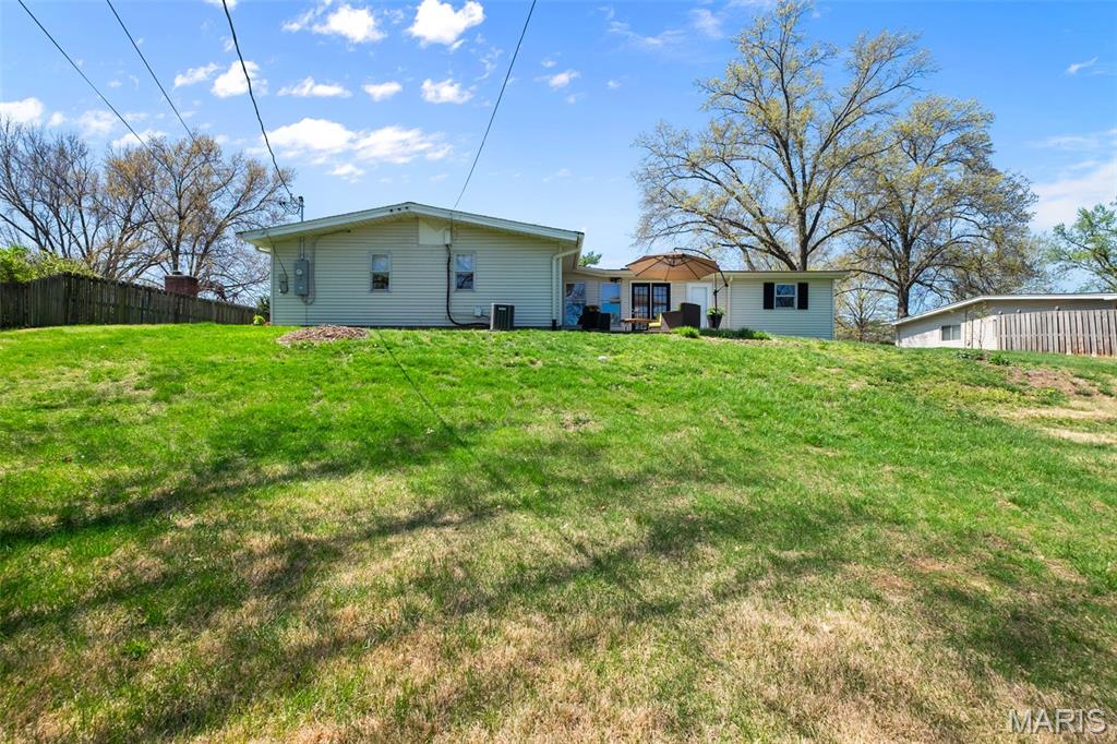 760 Pebbleshire Lane