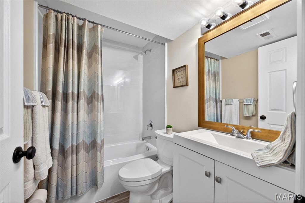 1843 Tawny Ash Drive