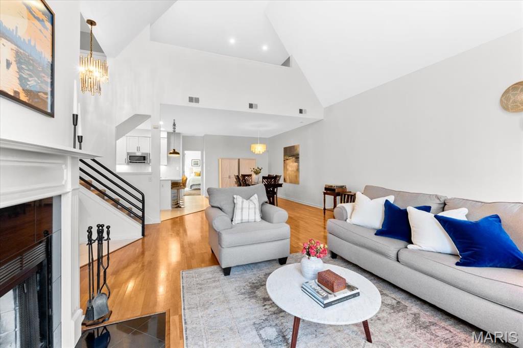 4111 W Pine Boulevard Unit: 12