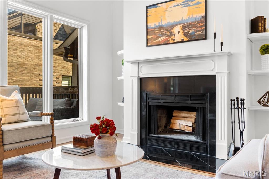 4111 W Pine Boulevard Unit: 12