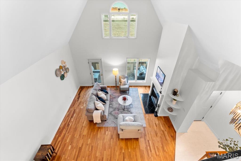 4111 W Pine Boulevard Unit: 12