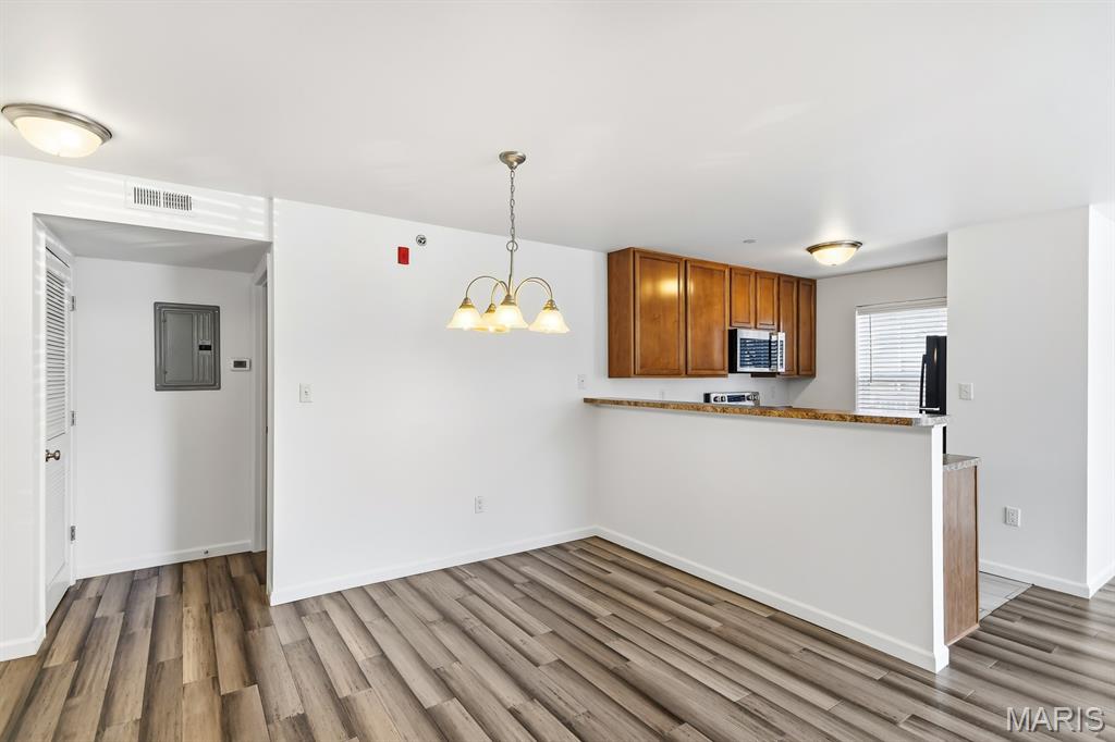 9755 Newham Drive Unit: 10D