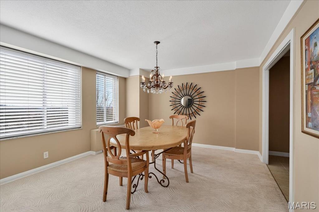 900 S Hanley Road Unit: 6C