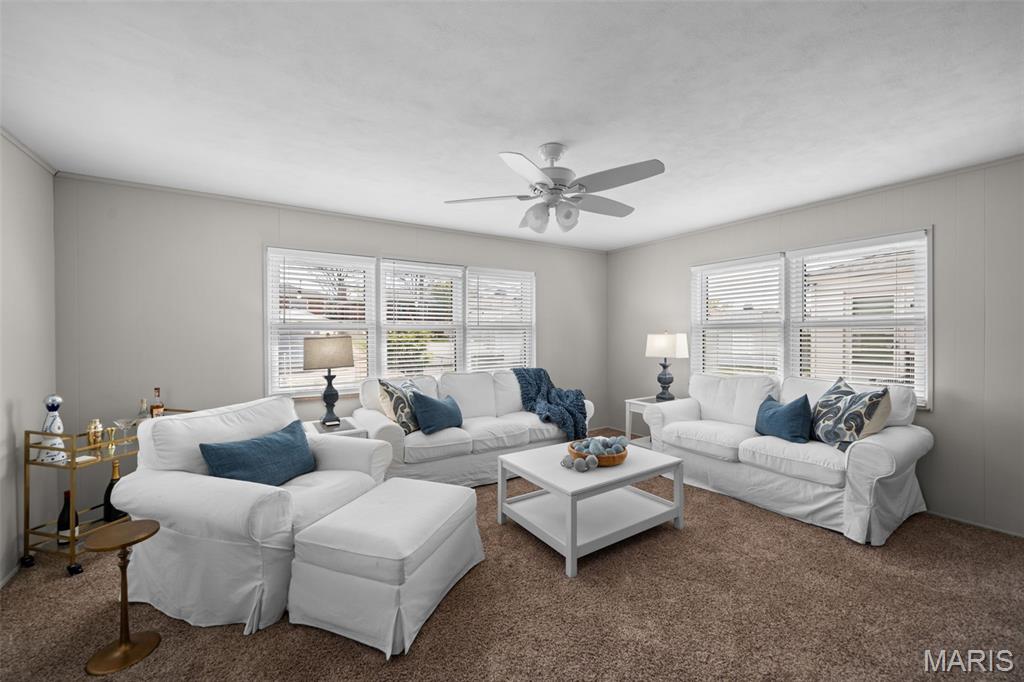 5662 Tholozan Avenue