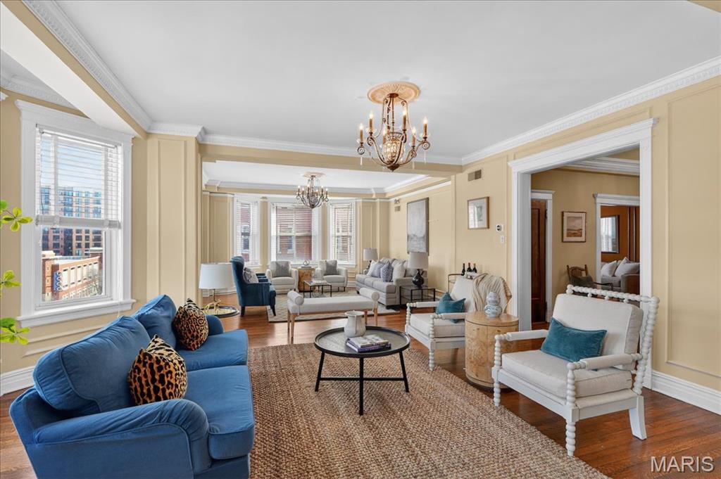 4954 Lindell Boulevard Unit: 6E