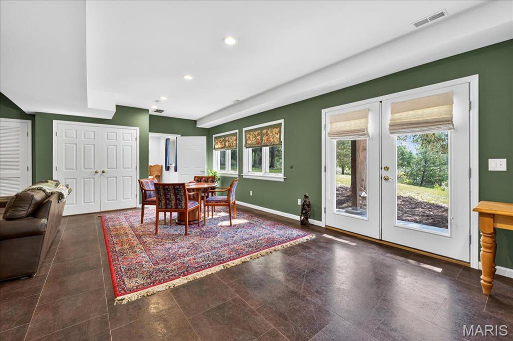 9873 Linenbroker Road