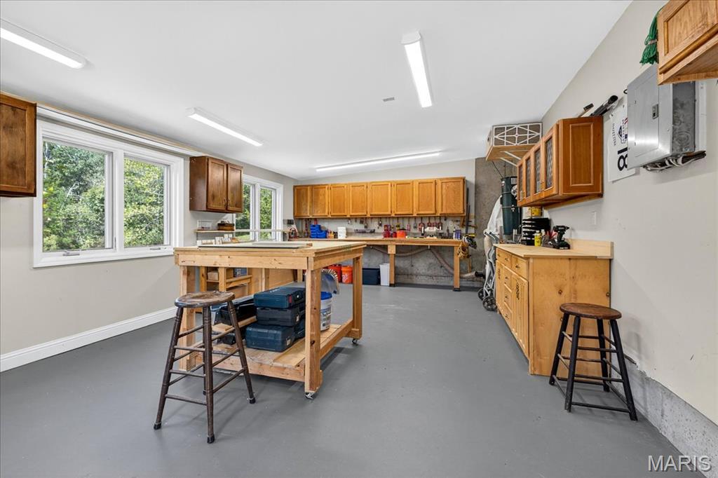 9873 Linenbroker Road