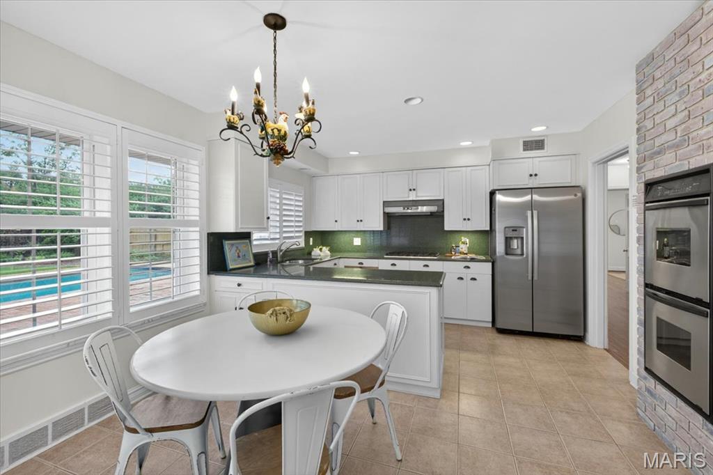 26 Narragansett Drive