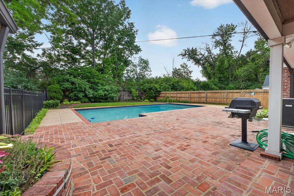 26 Narragansett Drive