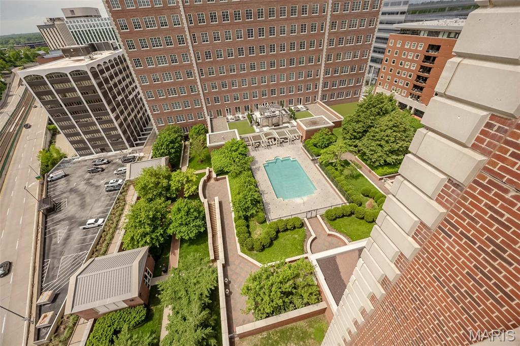 150 Carondelet Plaza Unit: 1301