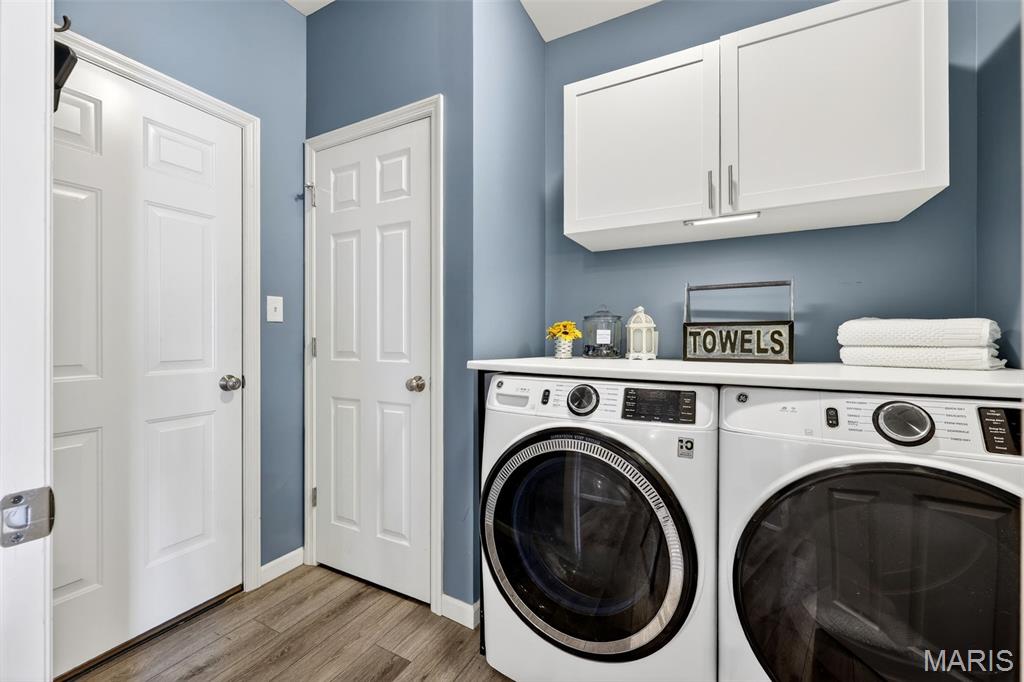 4044 Hempstead Street