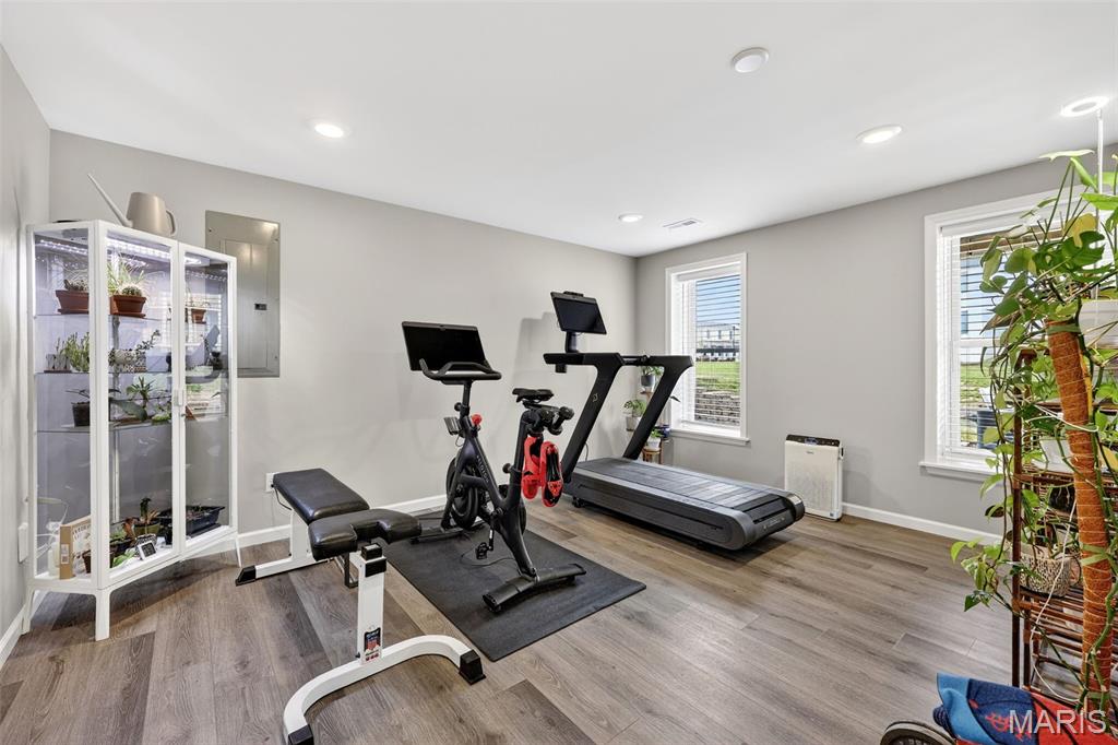 4044 Hempstead Street