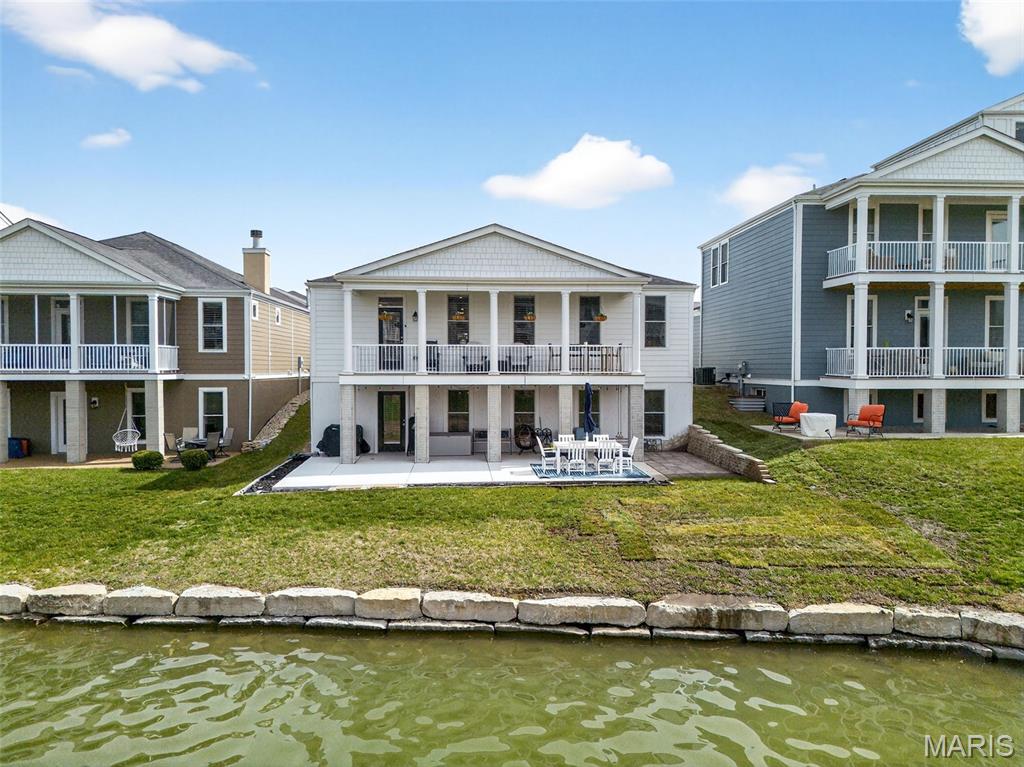 4044 Hempstead Street