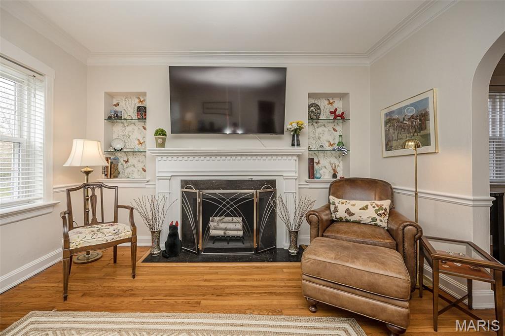 1034 E Linden Avenue