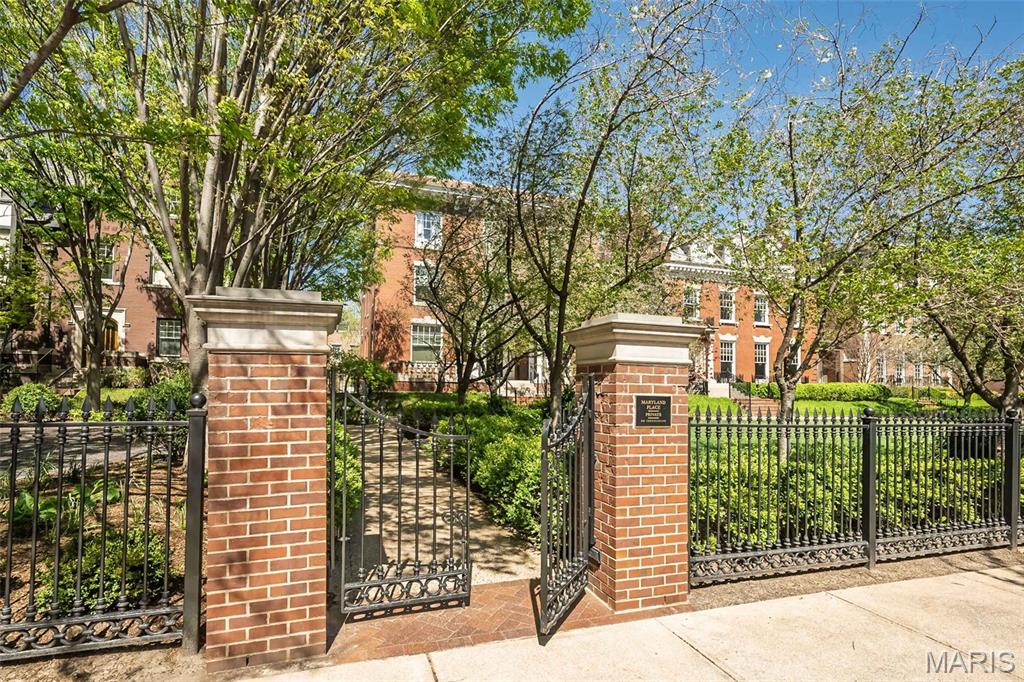 55 Maryland Plaza Unit: 2E