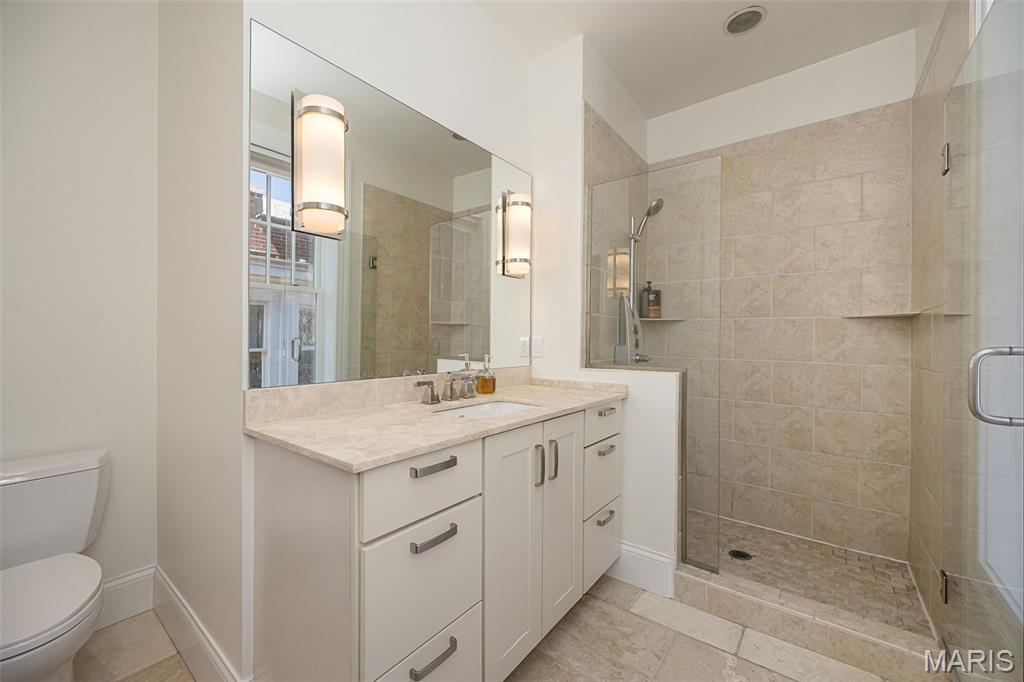 55 Maryland Plaza Unit: 2E