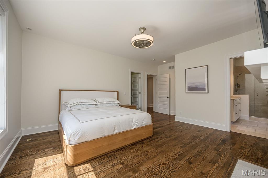 55 Maryland Plaza Unit: 2E