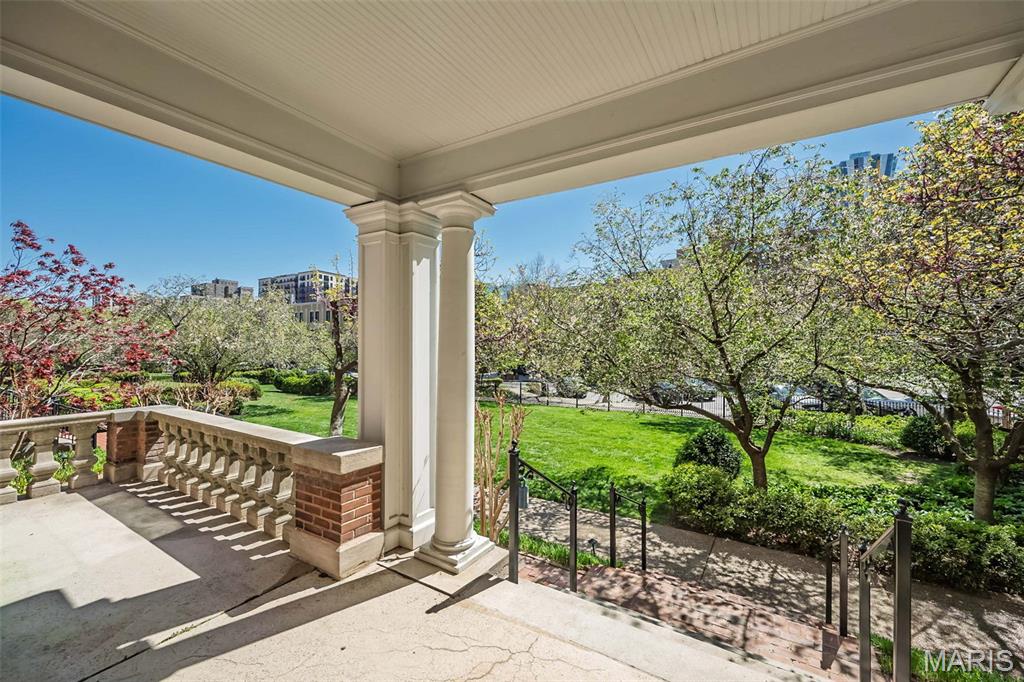 55 Maryland Plaza Unit: 2E