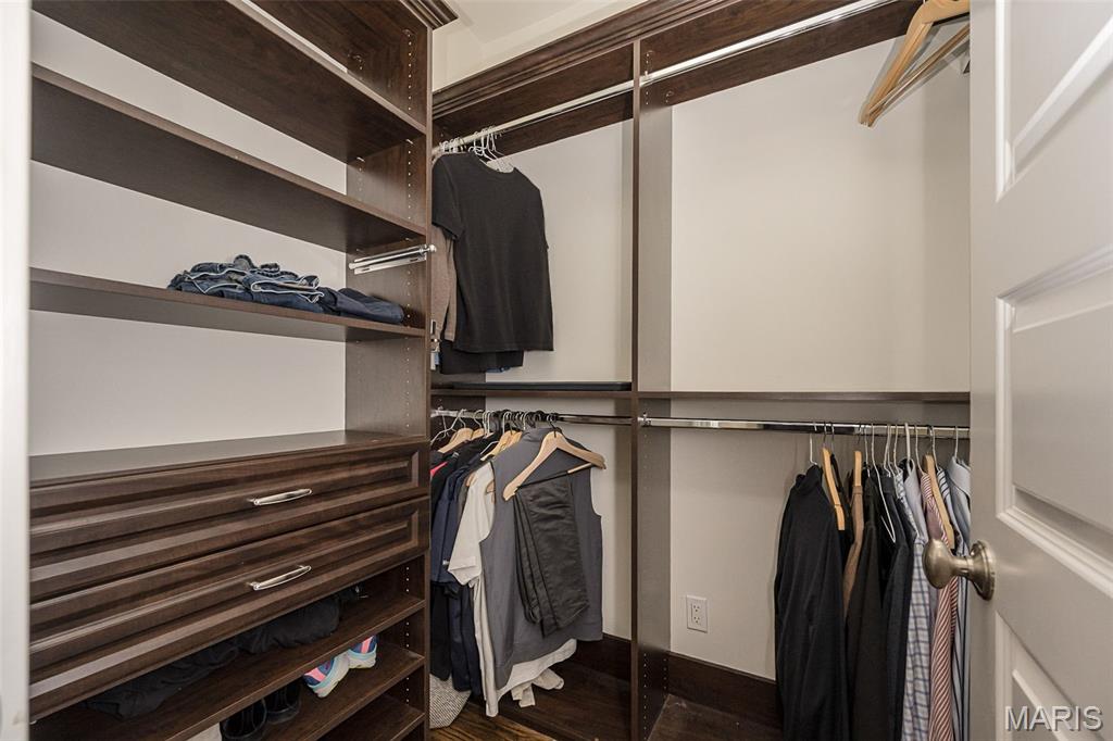 55 Maryland Plaza Unit: 2E