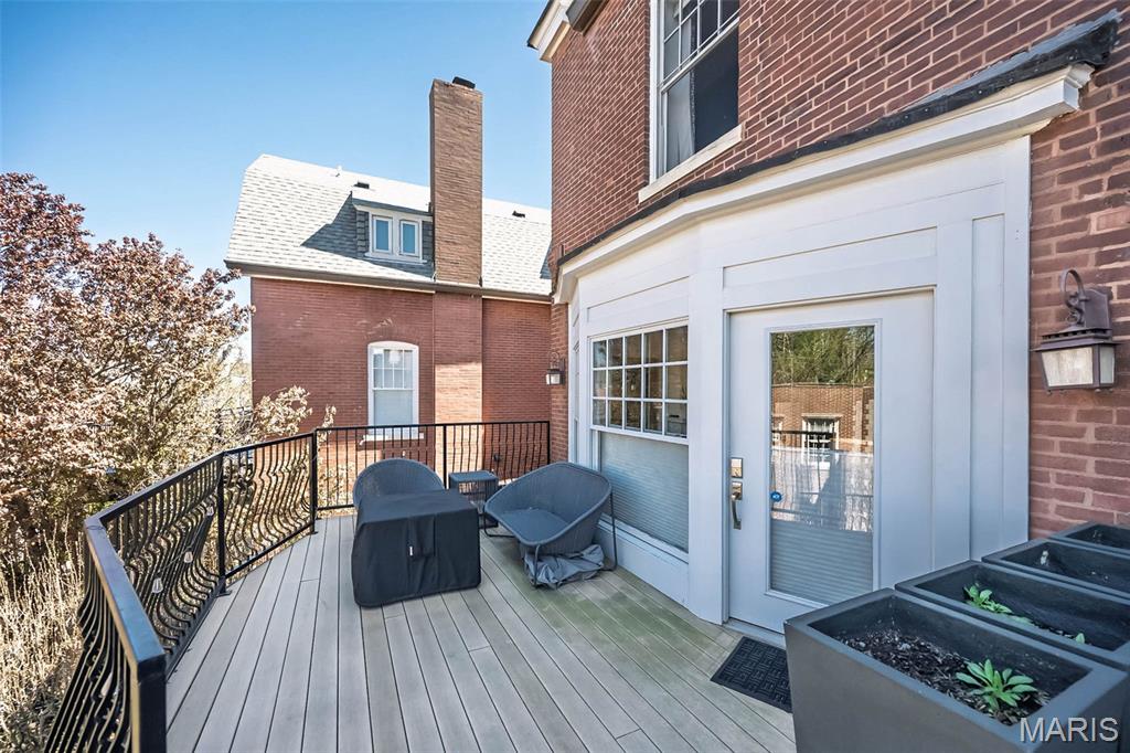 55 Maryland Plaza Unit: 2E