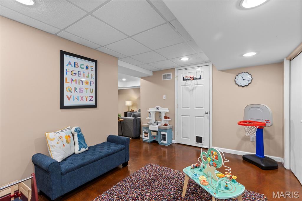 7567 Stanford Avenue