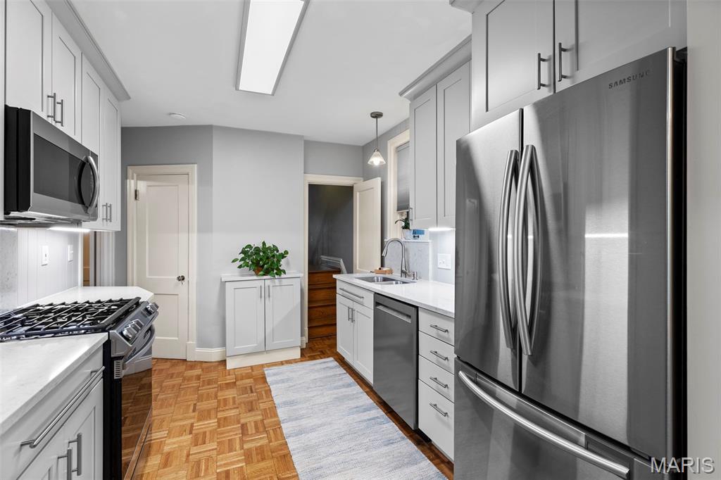 7567 Stanford Avenue