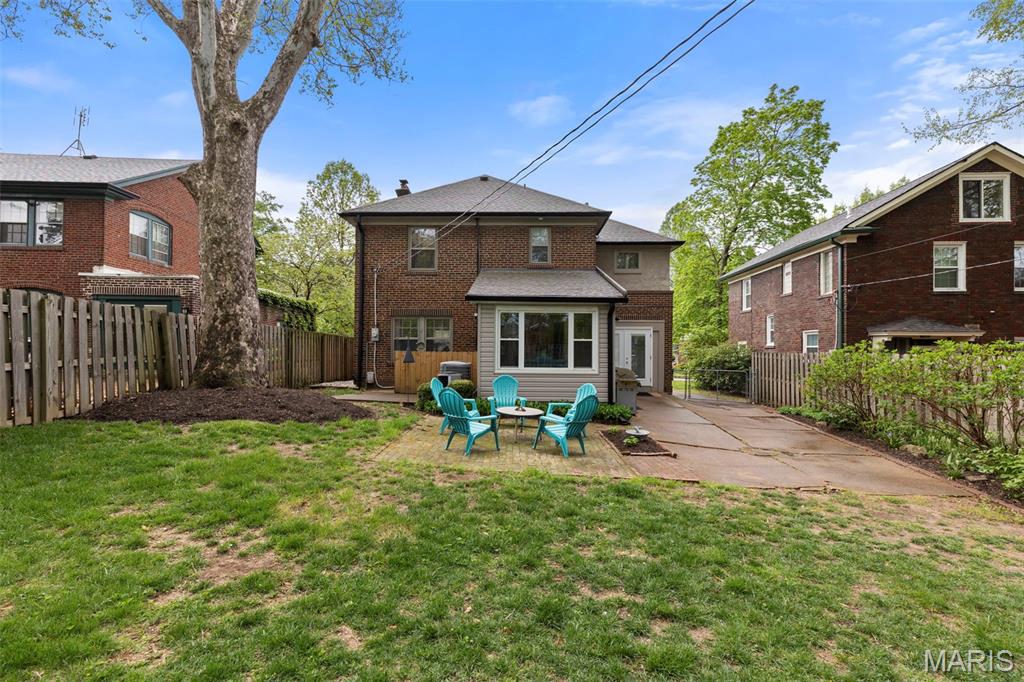 7567 Stanford Avenue