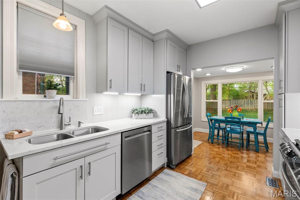 7567 Stanford Avenue