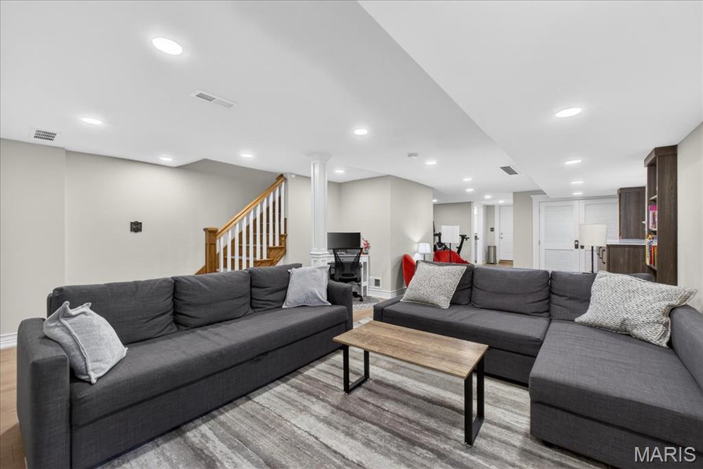424 Oakley Drive