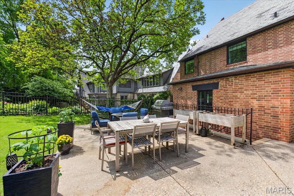 424 Oakley Drive