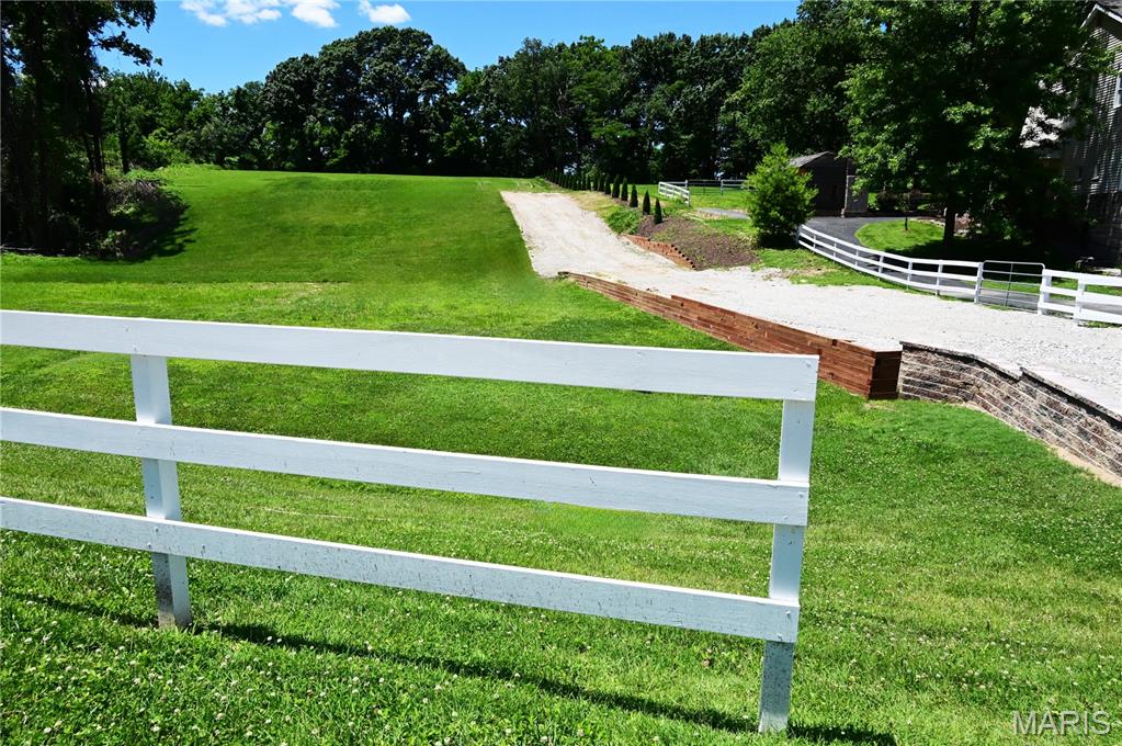 63 S Woods Mill Road