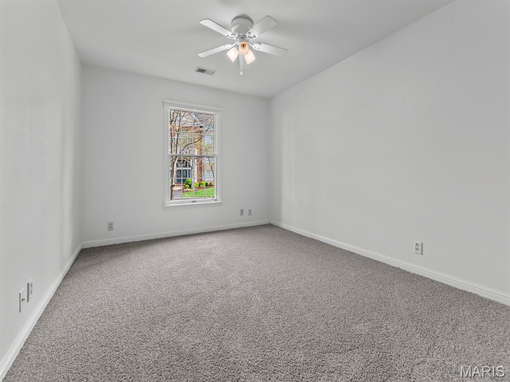 207 Ambridge Court Unit: 101