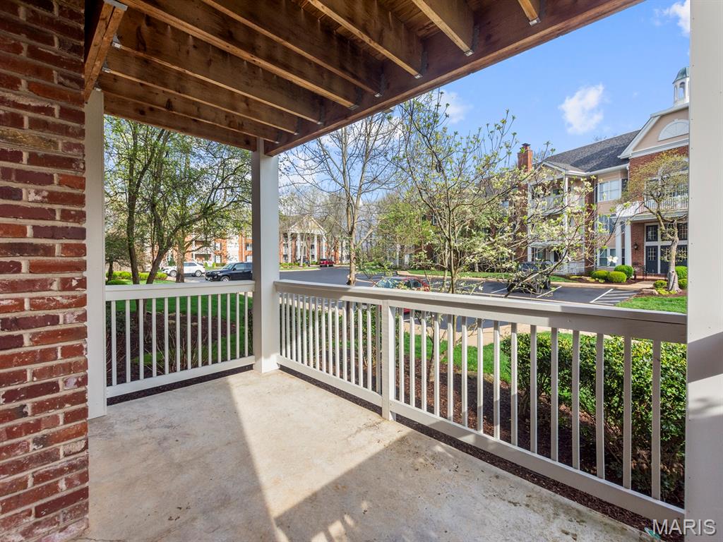 207 Ambridge Court Unit: 101