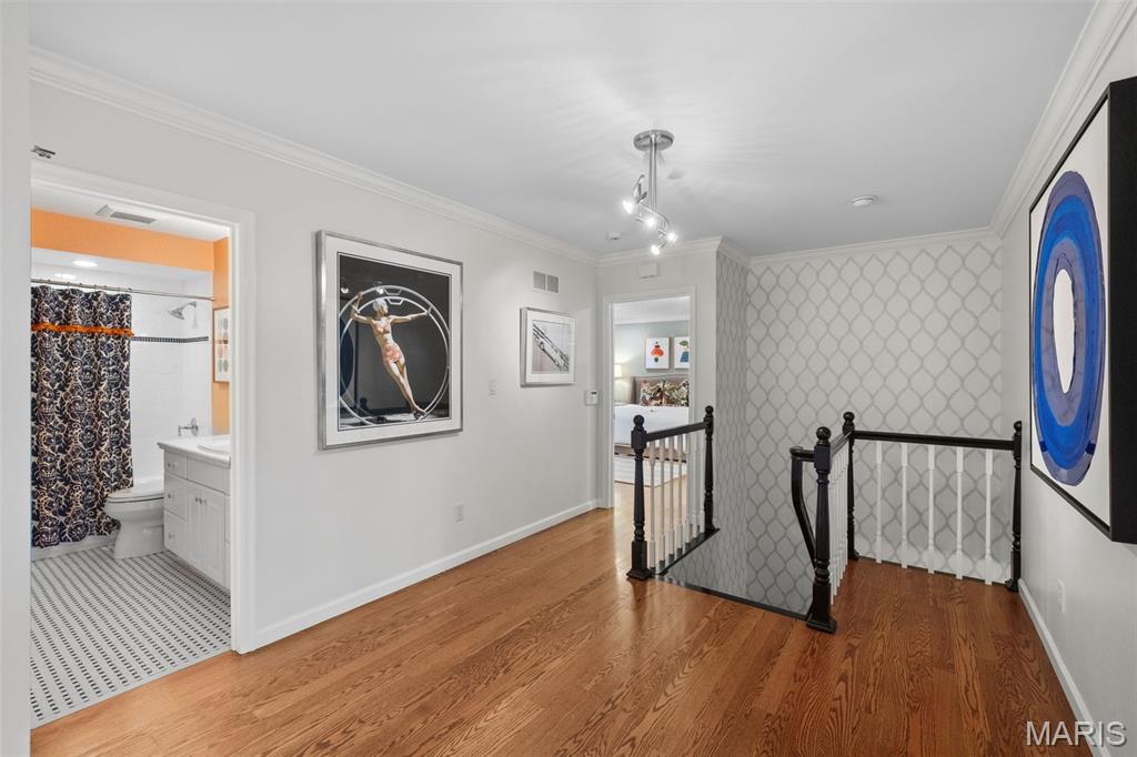 33 Gouvenor Lane