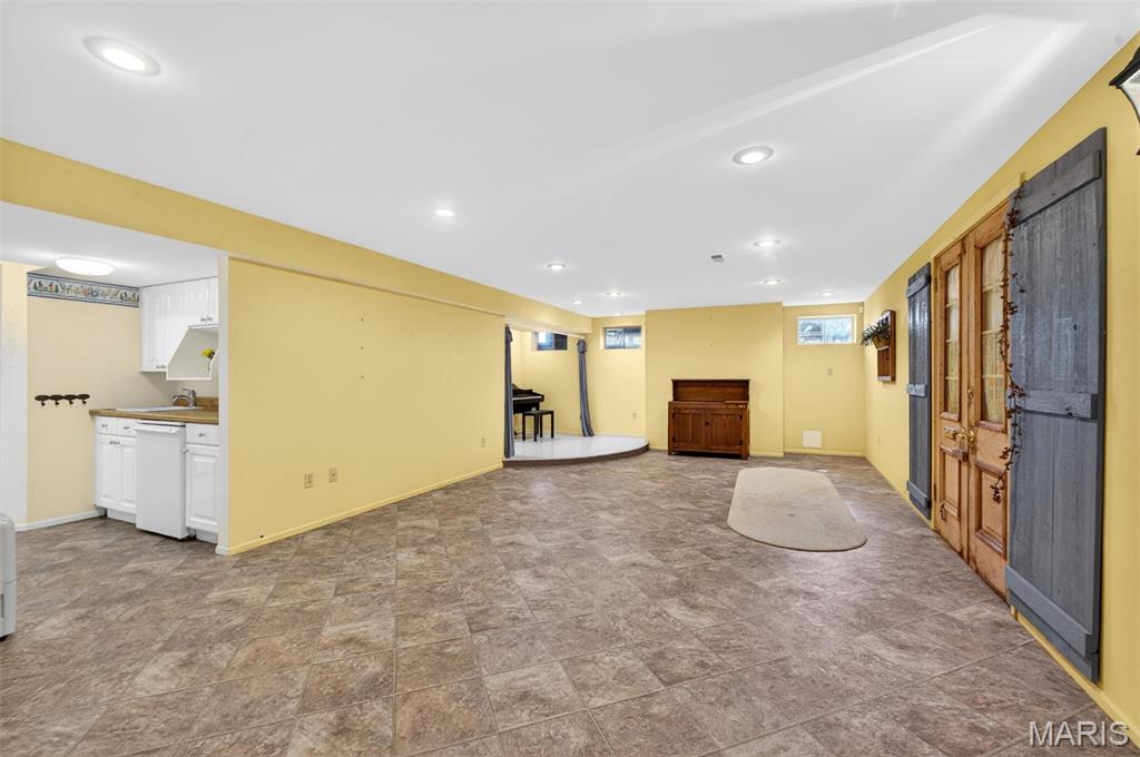 4361 Jones Lane