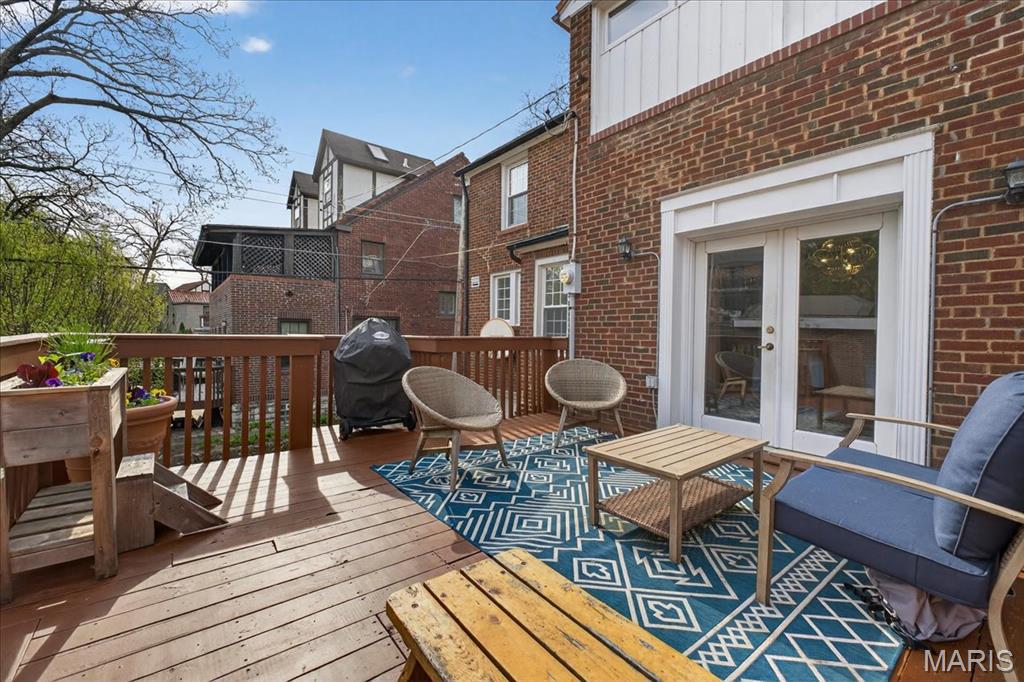 7487 Kingsbury Boulevard