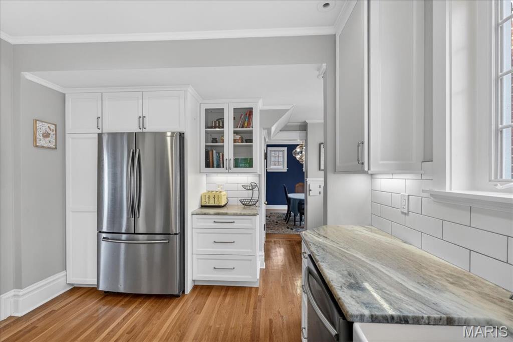 7487 Kingsbury Boulevard