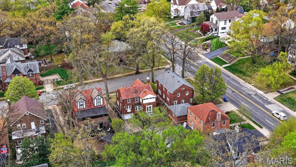 7487 Kingsbury Boulevard