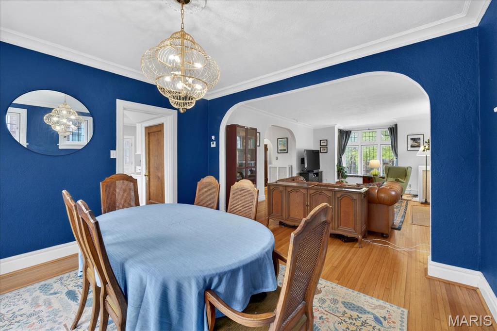 7487 Kingsbury Boulevard